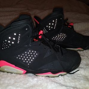 Jordan Retro 6 Infrared